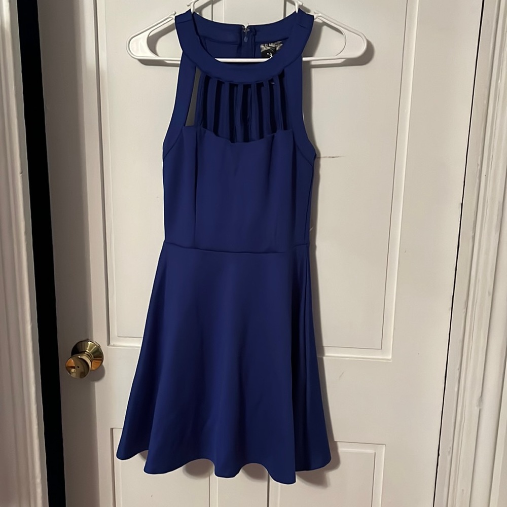 Sleeveless dress